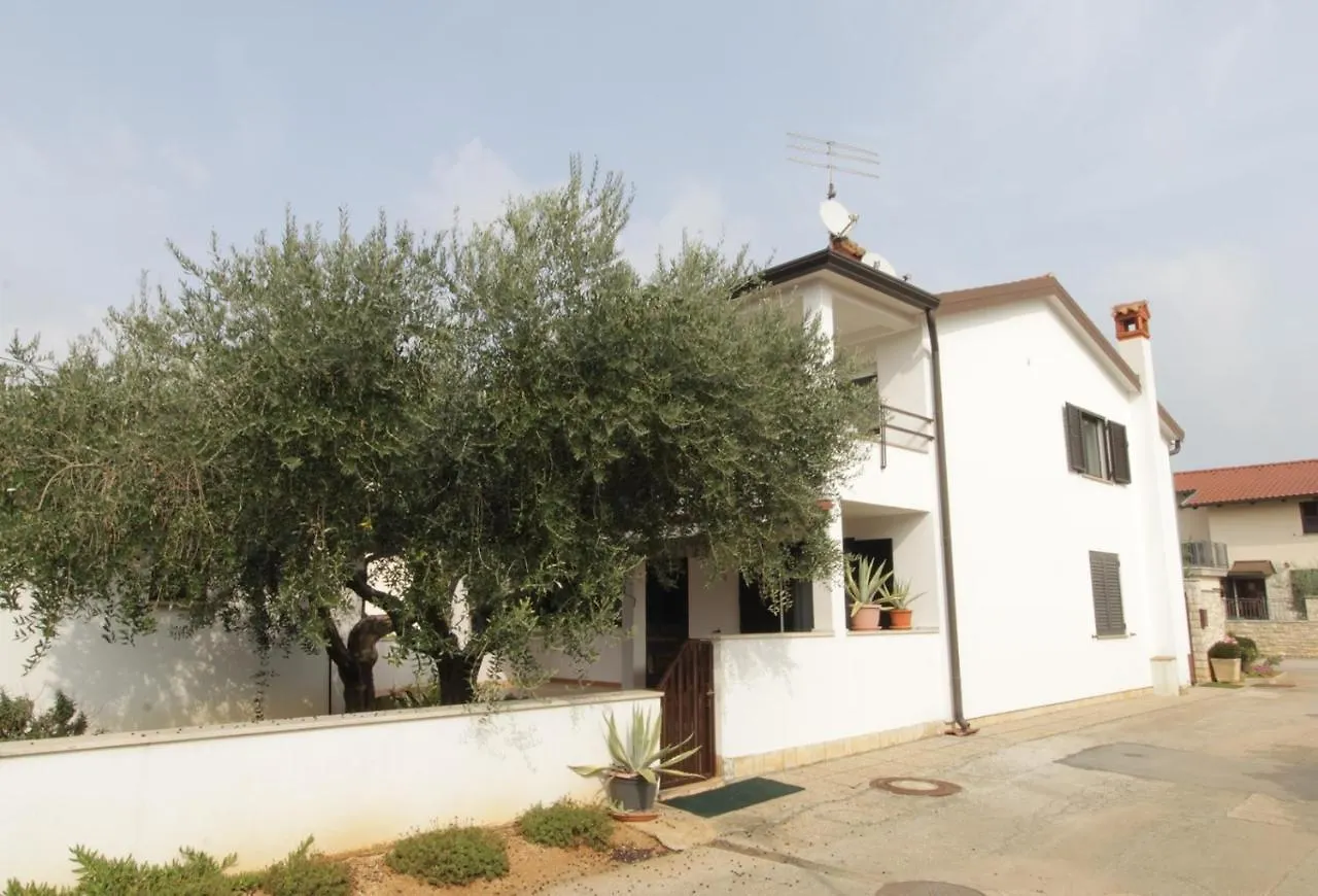 Apartments Noel Zambratija  Gasthof Zambratija (Istria)