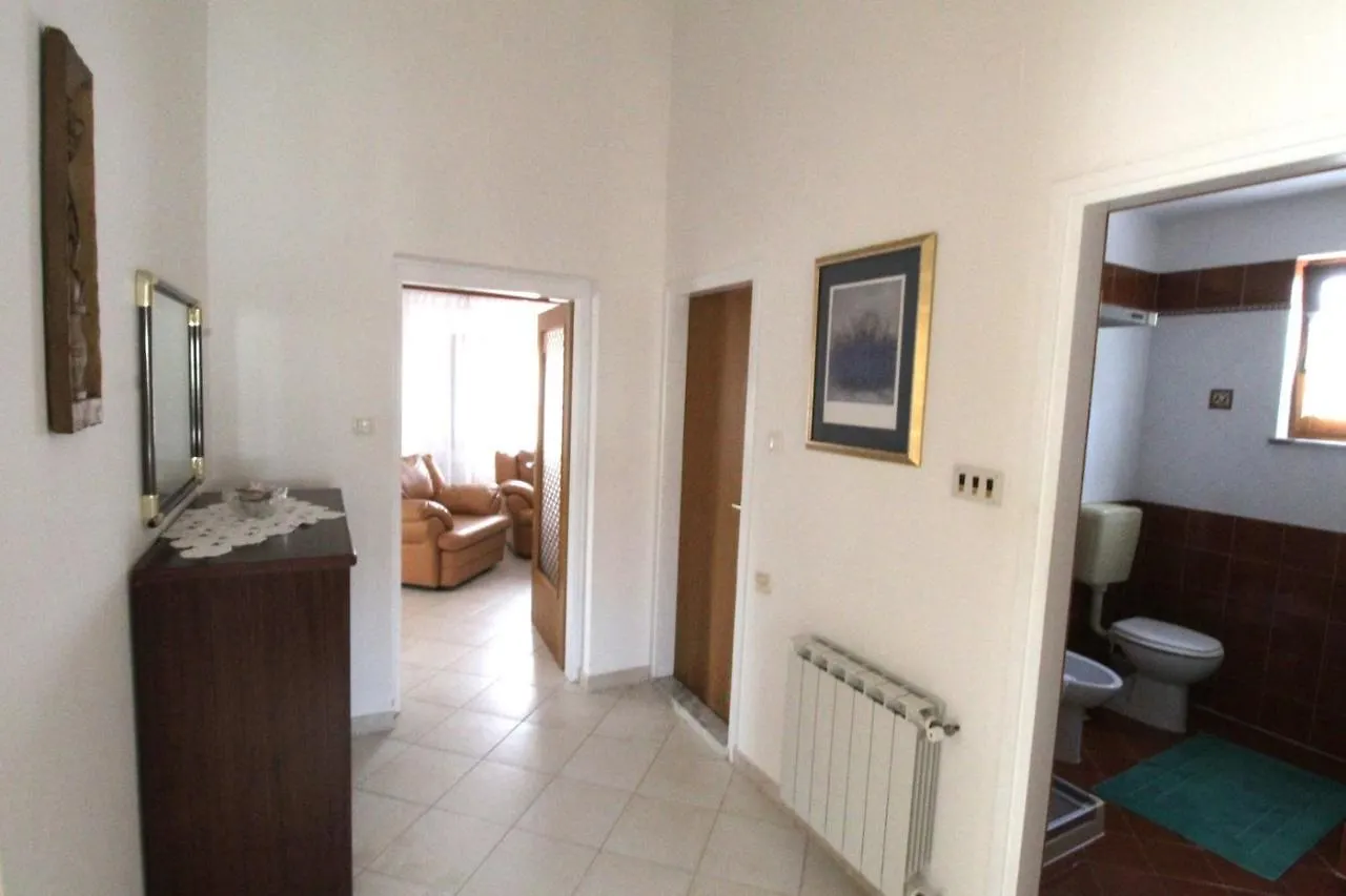 بيت ضيافة Apartments Noel زامبراتيجا كرواتيا