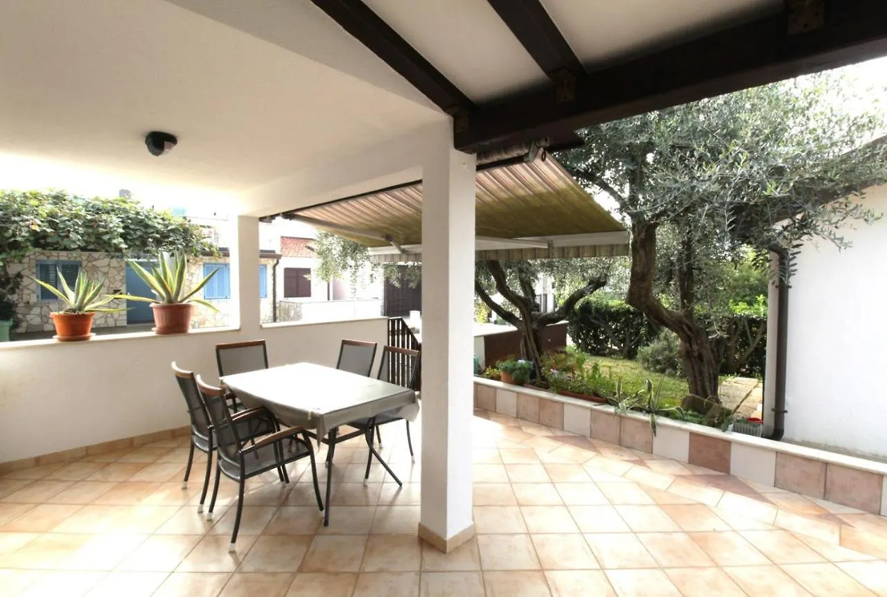 Apartments Noel Zambratija  Zambratija (Istria)